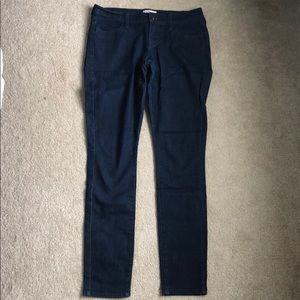 Dark wash, straight legged jeans!